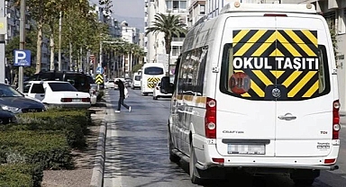 İstanbul'da İçinde Öğrencilerin Olduğu Servis Kaçırıldı: Zanlı Yaya Olarak Kaçtı