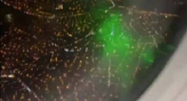 İzmir'de İnişe Geçen Uçağa Lazer Tuttular