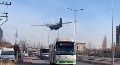 Kayseri'de Arızalanan Askeri Uçak, Zorunlu İniş Yaptı