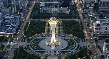 Kazakistan'da Yabancılara Vatandaşlık için Yeni Zorunluluk