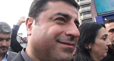 Kürtçü Demirtaş, Hadsizce Hezeyan Saçtı: Bebek Katiline 'Önder', Türk Büyüklerine Hakaret