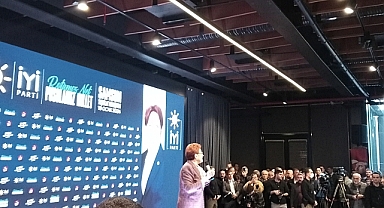 Meral Akşener: İki Taraf da Kıvrana Kıvrana Bu Namertlerle El Sıkışıyor