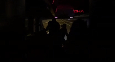 Otobüs Şoförü ve Muavin Birbirine Girdi, Yolcular Sinir Krizi Geçirdi