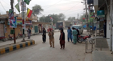 Pakistan'da Siyasi Parti Mitingini Hedef Alan Bombalı Saldırı: 4 Ölü, 5 Yaralı