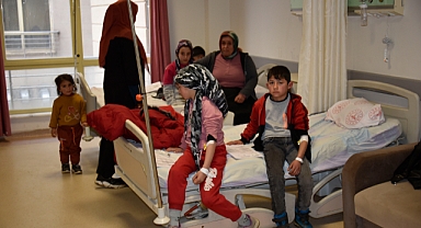 Şanlıurfa'da Okulda Yedikleri Pudingden Zehirlenen 55 Öğrenci Hastaneye Kaldırıldı