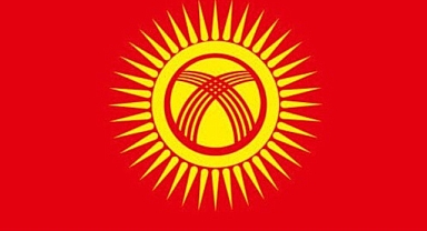 Tasarımı Değiştirilen Kırgızistan Bayrağı Başkent Bişkek'te Göndere Çekildi