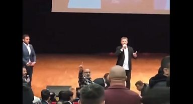 AKP'li Belediye Başkanının Konuştuğu Yeniden Refah Partisi İl Divanında Gergin Anlar Yaşandı 