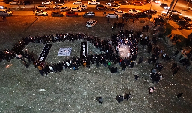 6 Şubat Depremi'nde Hatay'da Yıkılan Eda Apartmanı Önünde Anma Etkinliği Düzenlendi