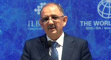 AKP'li Bakan Özhaseki,İklim Krizi Sebebiyle 2050 Yılına Kadar 216 Milyon İnsanın Göç Edebileceğini Söyledi