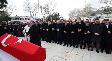 AKP'li Cumhurbaşkanı Erdoğan Alev Alatlı'nın Cenaze Törenine Katıldı: Ablaların Ablasını Uğurluyoruz