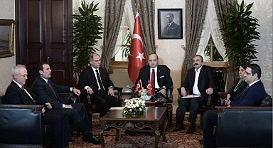 AKP ve Kürtçüler Flörtleşiyor: Kürtçü DEM Parti'den 'Dolmabahçe Ruhuna Geri Dönmek Kaçınılmaz' Açıklaması