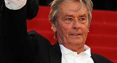 Alain Delon'un Evinden 72 Silah ve 3 Bin Mermi Çıktı