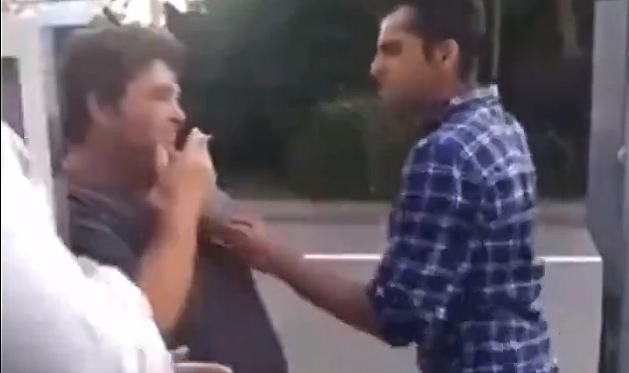 Almanya'da Bir Sığınmacıya Evini Açan Aile, Evden Göndermek İsteyince Bıçaklı Saldırıya Uğradı