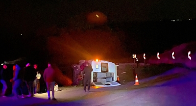 Ankara'da Askerlerin Taşındığı Servis Aracı Devrildi: 1 Yaralı
