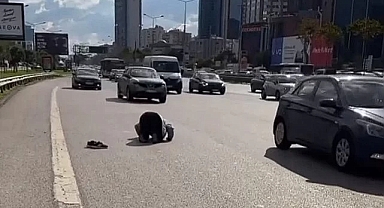 Bir Şahıs Trafiği Hiçe Sayarak Otoban Ortasında Namaz Kıldı: O Görüntüler Kameralara Yansıdı