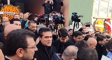 Ekrem İmamoğlu, Meral Akşener'in Ablasının Cenaze Törenine Katıldı
