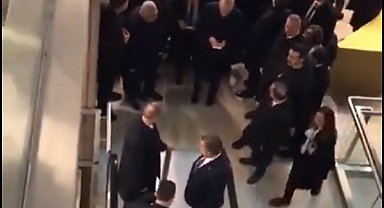 Erdoğan'ın Burnunu Silmek İçin Durması Fahrettin Koca ve Doktorları Zor Durumda Bıraktı