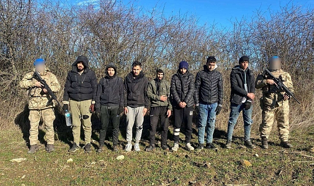 Giriş Var Çıkış Yok: Edirne'de 294 Kaçak Göçmen İle 14 Organizatör Yakalandı