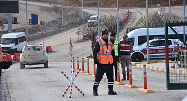 İliç'teki Maden Sahasında Toprak Altında Kalan 9 İşçiyi Arama Çalışmaları, 4. Günde de Devam Ediyor