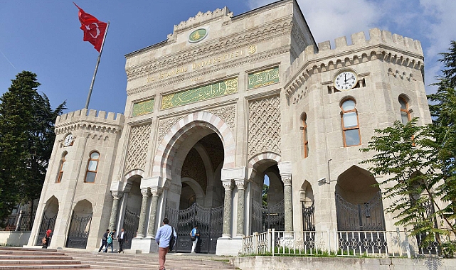 İstanbul Üniversitesi Kampüsü Ziyaretçilere Açıldı: Öğrenciler Duruma Tepkili
