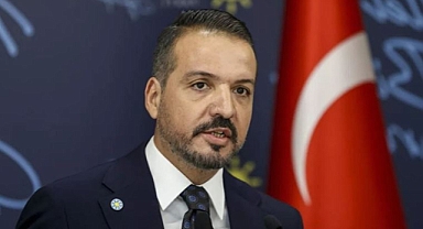 İYİ Parti Sözcüsü Zorlu, Doğu Türkistan'daki Soykırım Kamplarını Savunan Çin Başkonsolosuna Tepki Gösterdi