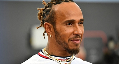 Lewis Hamilton Ferrari'yle Anlaştı: 2025 Yılında Ferrari İçin Yarışacak