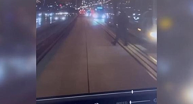 Metrobüs Şoförünün, Başka Metrobüsün Çarpması ile Hayatını Kaybettiği Kaza Metrobüs Kamerasına Yansıdı