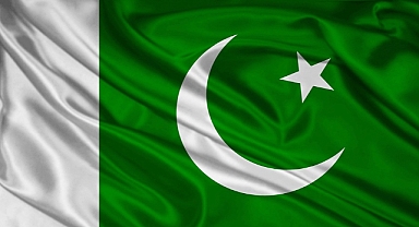 Pakistan'da Kuran Ayetleri Yazan Elbise Giydiği Gerekçesiyle Kadını Linç Ettiler: Üzerinde Aslında 'Halwa' İsimli Hindu Yemeğinin Yazdığı Ortaya Çıktı