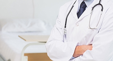 Sağlık Bakanlığı, Bursa Yenişehir Devlet Hastanesi'ne Atanan Türkçe Bilmeyen Suriyeli Doktorun Geri Göreve Alınacağını Açıkladı