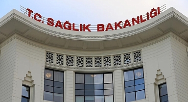 Sağlık Bakanlığı'na 8 Bin Personel Alınacak: Kadro ve Başvuru Tarihleri Açıklandı