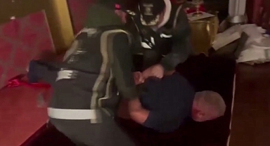 Şahinler Suç Örgütü Yöneticisi Hasan Akdeniz, Yatak Odasındaki Gizli Bölmede Yakalandı