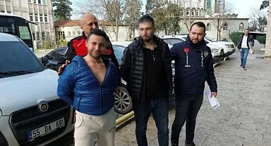 Samsun'da Silahlı Saldırı Gerçekleştiren Zanlıdan Adliyeye Sevk Edilirken Pişkin Görüntüler: Az Yakışıklı Çıkalım da Ağabey