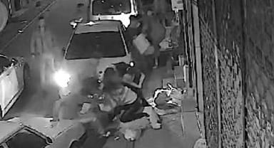 Sultangazi'de Bir Asker Eğlencesinde Genç Kızlar, Yumruk ve Tekmelerle Birbirlerine Saldırdı
