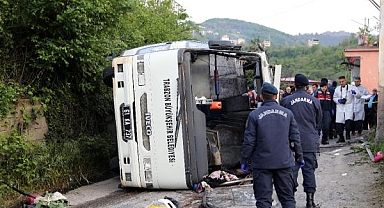 Trabzon'da 6 Kişinin Hayatını Kaybettiği Midibüs Kazasının Görüntüleri Ortaya Çıktı: Bilirkişi Raporu, İhmalleri Gözler Önüne Serdi