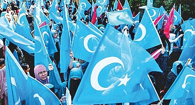 Uygur Hareketi Gulca Katliamı Şehitlerini Andı