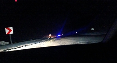 Van-Hakkari Karayoluna Çığ Düştü, Minibüs Kar Kütlesi Altında Kaldı: 1 Ölü, 12 Yaralı