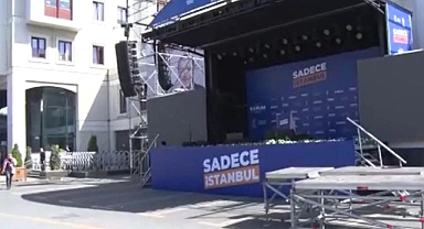 AKP'liler Seçim Sonuçlarından Sonra Hüsrana Uğradı: Kağıthane'deki İl Başkanlığı Binası Önüne Kurulan Sahnede Seçim Sonuçlarının İzlendiği Televizyon Ekranı Kapatıldı