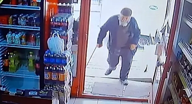 Ankara'da Baston ile Bakkala Giden 77 Yaşındaki Adam, Dönüşte Eşini ve Oğlunu Öldürdü
