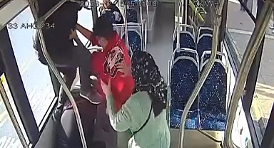 Belediye Otobüsünde Yaşlı Çifti Darp Eden Okul Müdürüne 3 Yıl Hapis Cezası