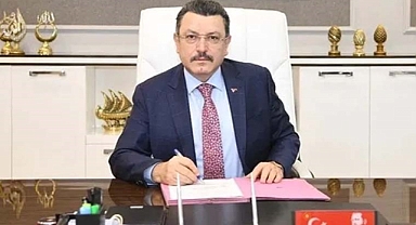 Beşiktaş, Kendisine 'Şikeci' Diyen AKP Trabzon Adayı Ahmet Metin Genç Hakkında Suç Duyurusunda Bulundu