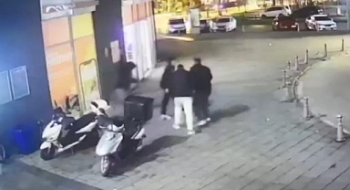 Beylikdüzü'nde Bir AVM'nin Önünde Havaya Rastgele Ateş Açan Şüpheli Tutuklandı