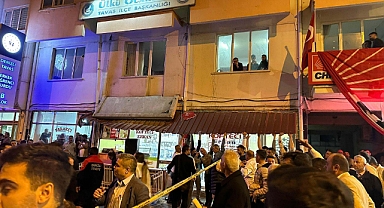 CHP İlçe Başkanlığı'ndaki Seçim Kutlamasında Balkon Çöktü: 1'i Ağır, 4 Yaralı