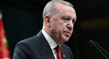 Erdoğan'dan 8 Mart Mesajı: Aile ile Kadını Ayıran, Kadını Ailenin Karşısına Yerleştiren, Kadın ve Aile Arasında Duvarlar Ören Her Türlü Yaklaşımı Reddediyoruz