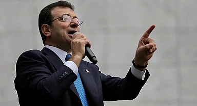 İmamoğlu'ndan Kendisine Kuran Sallayan Kişiye Tepki: Belli ki Aldanmış, Onu da Kurtaracağız