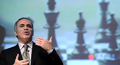 İşgalci Rusya, Putin Muhalifi Garry Kasparov'u 'Terörist ve Aşırılıkçılar' Listesine Dahil Etti