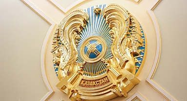 Kazakistan, Sovyetlerden Kalma Devlet Armasını Değiştirecek