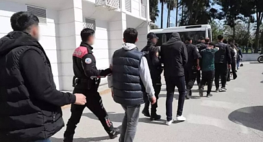 Mersin'de 180 Milyon Liralık Vurgun Yapan Şebeke Çökertildi: 32 Gözaltı