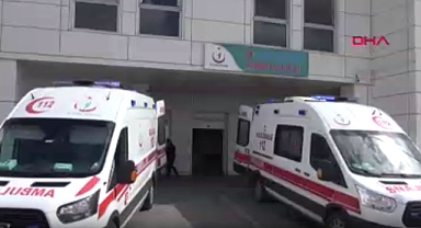 Niğde Aksaray'da Kaza Yapan Otomobilden İnen Anne-Oğula Başka Araç Çarptı