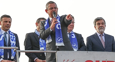 CHP'nin Zorbalık Stratejisi Devam Ediyor: Özgür Özel'den Bağımsız Sarıyer Adayı Genç'e 'Çekil Rozetini Takayım' Mesajı