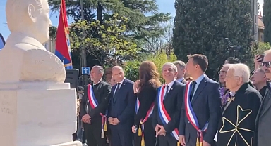 Talat Paşa'yı Şehit Eden Ermeni Terörist Tehliryan'ın Fransa'da Heykeli Açıldı